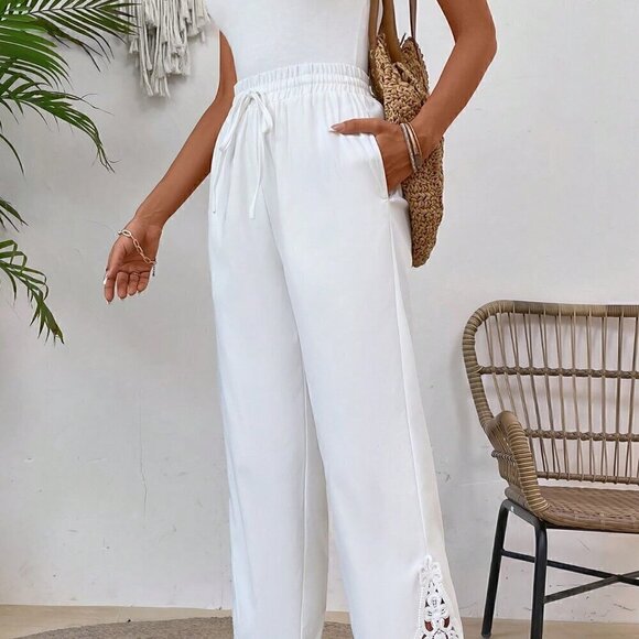 White Boho Women's Patchwork Elastic Waist Slant Pocket Straight Leg Pants - Picture 3 of 7
